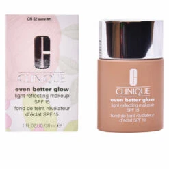 Clinique Even Better Glow Light Reflecting Makeup CN 52 Neutral
