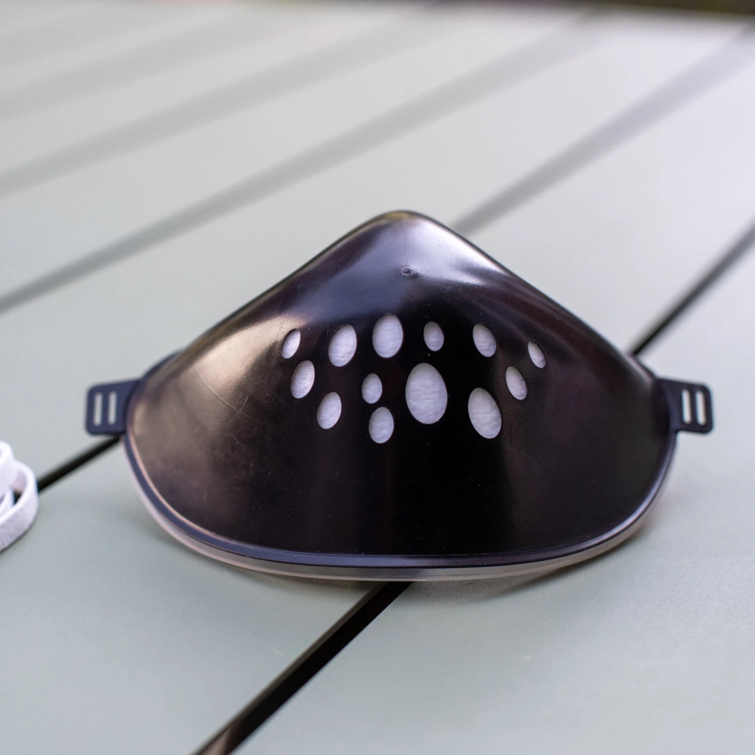 Koziol HI - Mund- Und Nasen- Maske In Cosmos Black 2 Koziol HI - Mund- Und Nasen- Maske In Cosmos Black – Bild 2