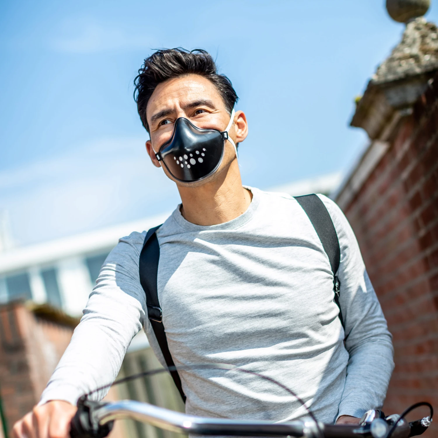 Koziol HI - Mund- Und Nasen- Maske In Cosmos Black 4 Koziol HI - Mund- Und Nasen- Maske In Cosmos Black – Bild 4