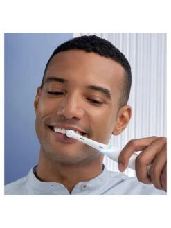 Oral B Elektr. Zahnbürste "iO Series 7N" In Weiß 17 Oral B Elektr. Zahnbürste "iO Series 7N" In Weiß -PureGlow Verkäufe oral b elektr zahnburste io series 7n in weiss 7