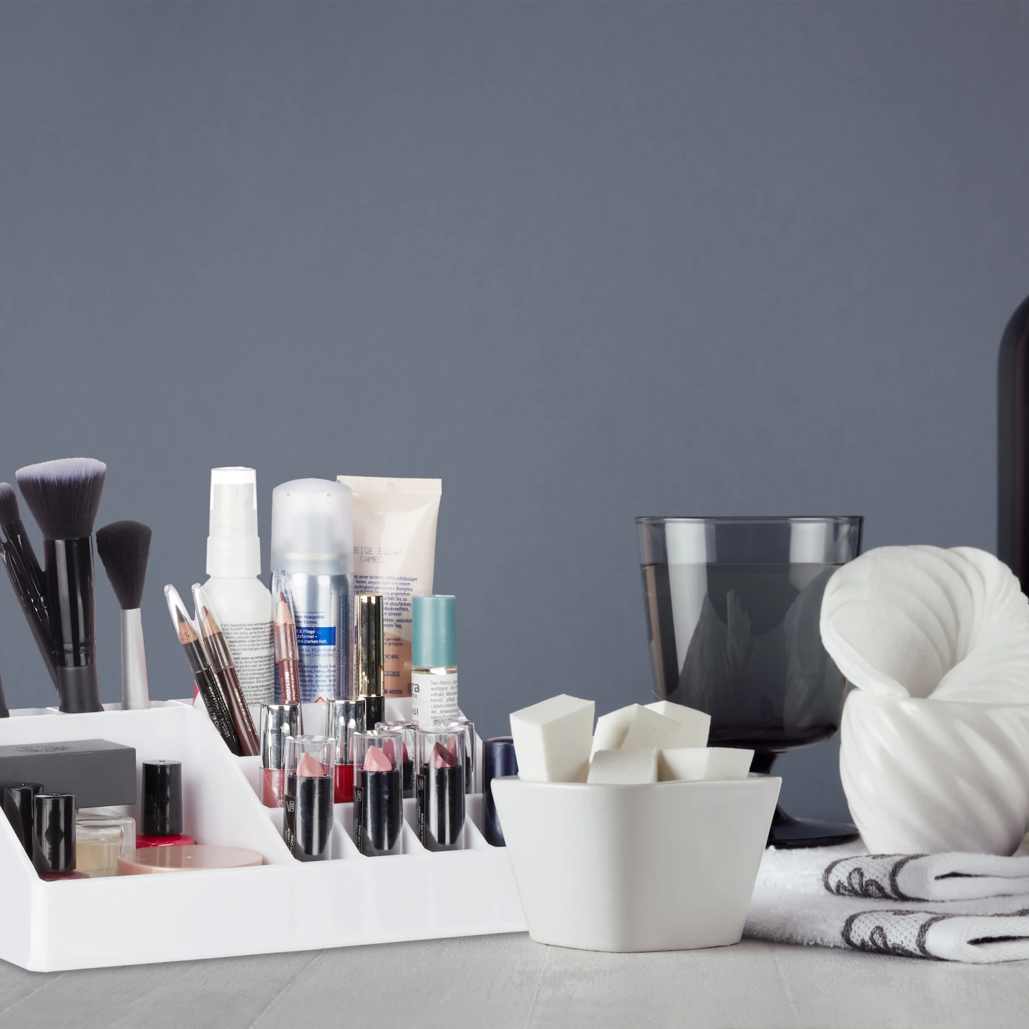 Kosmetikorganizer In Weiß 2 Kosmetikorganizer In Weiß – Bild 2